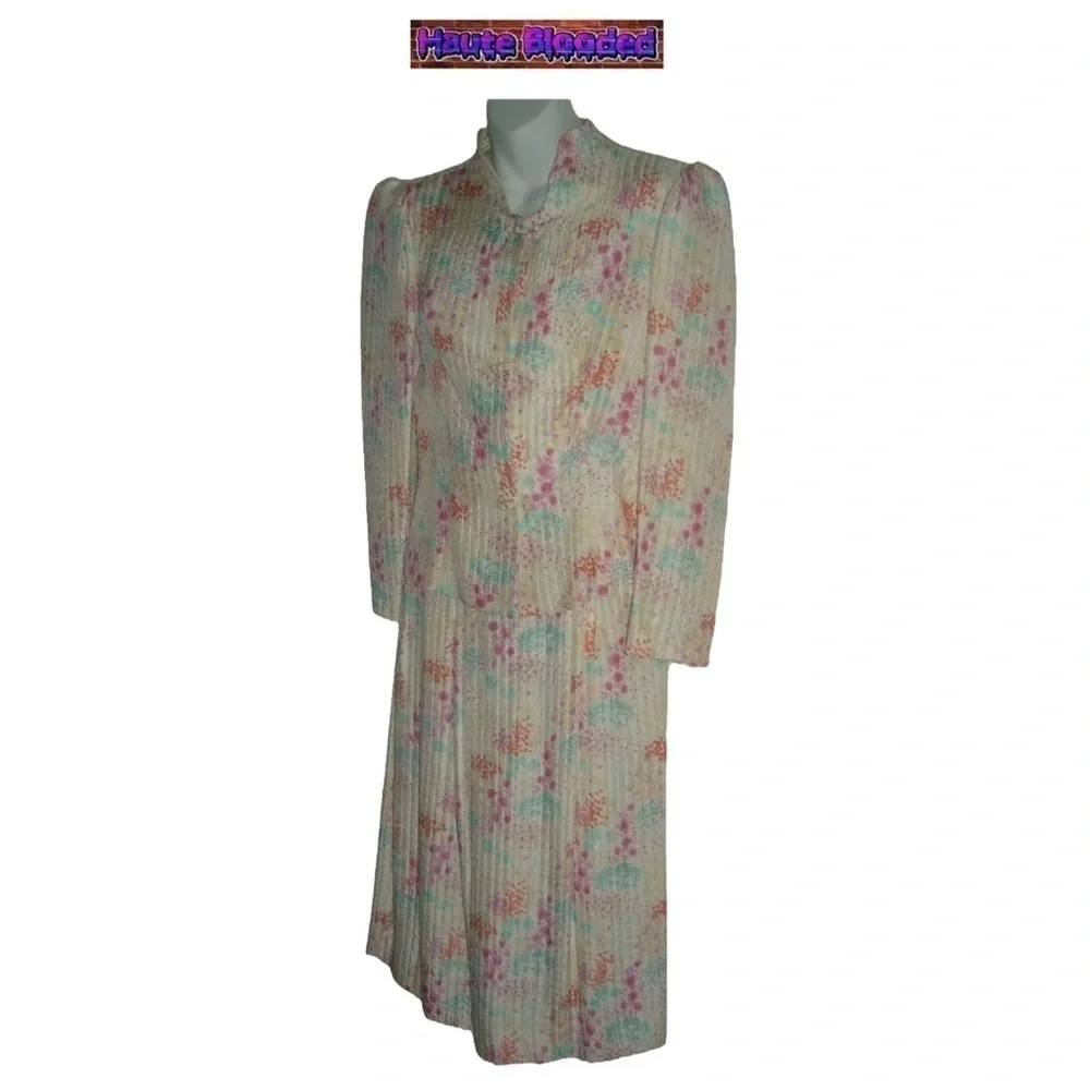 Vintage 70's 80's Icinoo Silk Floral Cottagecore Floral Blouse Skirt Outfit Boho